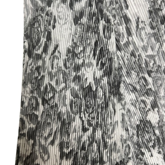 Ganni Floral Print Plisse Crepe de Chine Midi Dress Phantom Gray Size 36 NEW - Picture 11 of 16